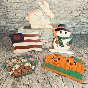 Holiday Wooden Signs 5 Different Designs Outdoor Accent Signs Durable w Hangers